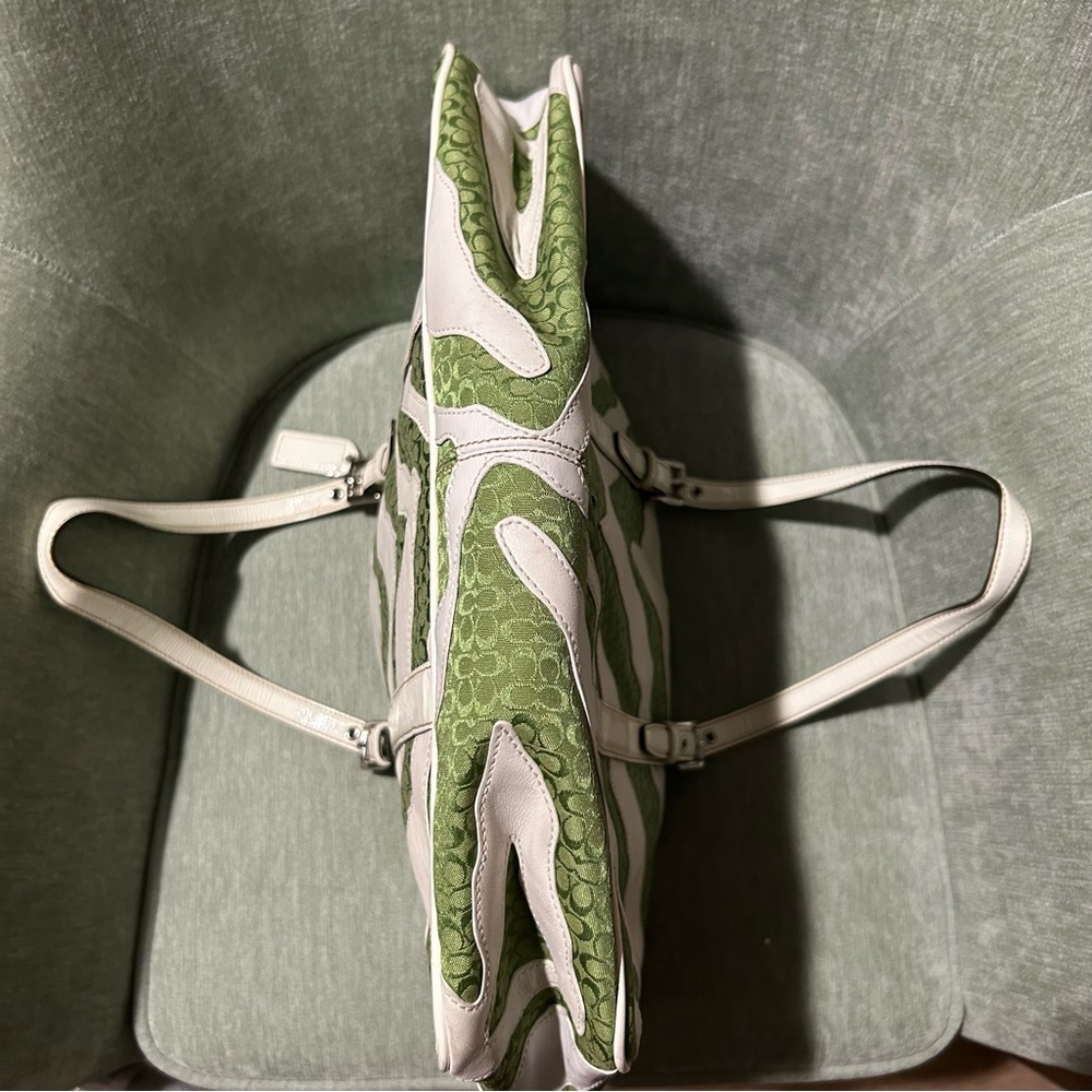 Coach Green & White Zebra Stripe Design Tote Bag Vintage Coach Bag Coach Handbag - Picture 6 of 10